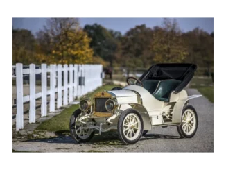 Klenoty historie: Přehlídka v Praze s unikátními vozy