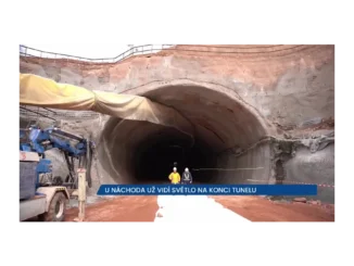 Obchvat Náchoda: Tunel Dolní Radechová je hotový