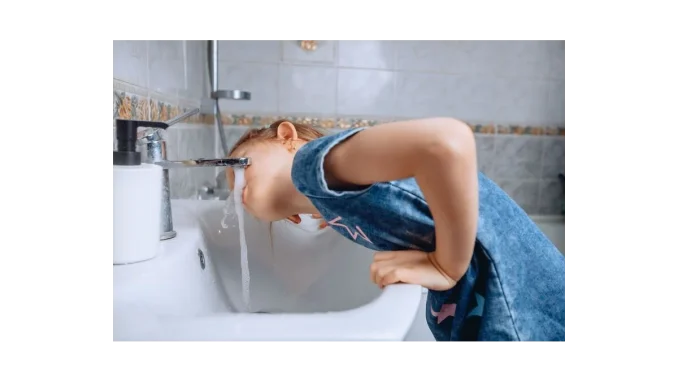 Úspora vody: Češi šetří, ale systémová řešení chybí