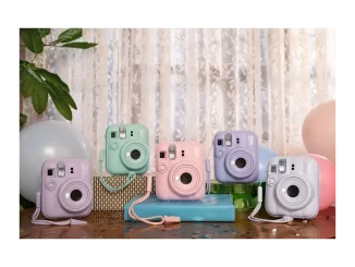 Vyzkoušejte novinku instax mini 13 od FUJIFILM