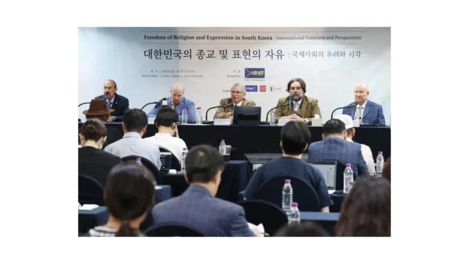 Shincheonji: Evropa volá po propuštění Lee Man-heeho